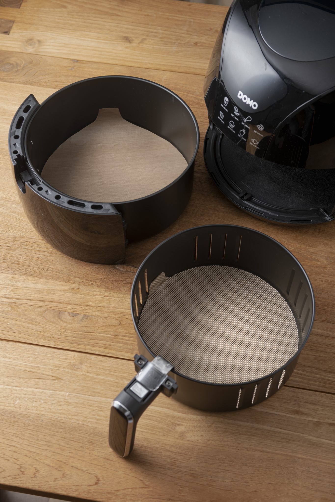 NoStik Air Fryer Liner set of 2 ( Dia 25.5 and 23.5cm) AWG Trading